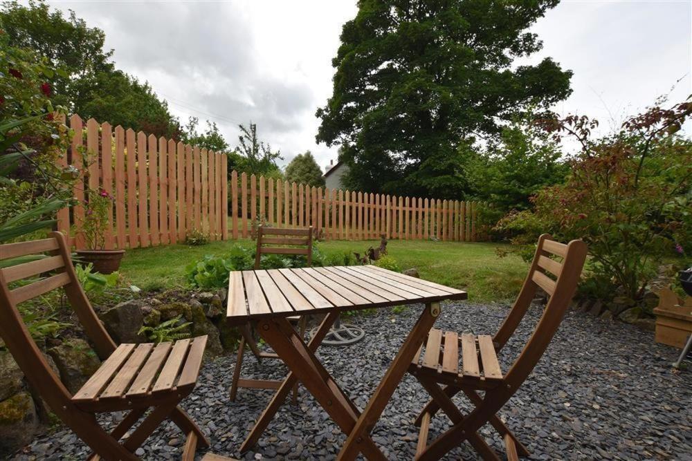 Cwmbrandy Cottage Fishguard Exterior photo